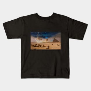 UFO abduction pyramid Kids T-Shirt